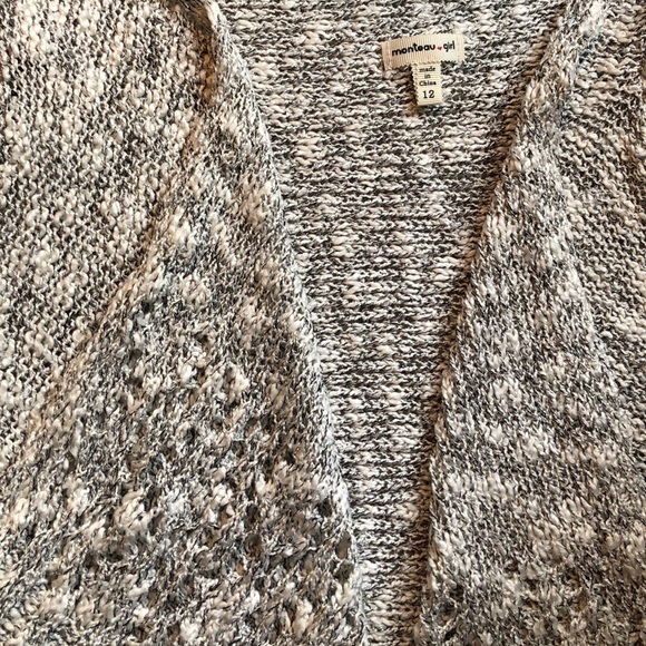 3/$20 Waterfall Fringed Sweater Blk, Gray, Cream - Picture 7 of 8